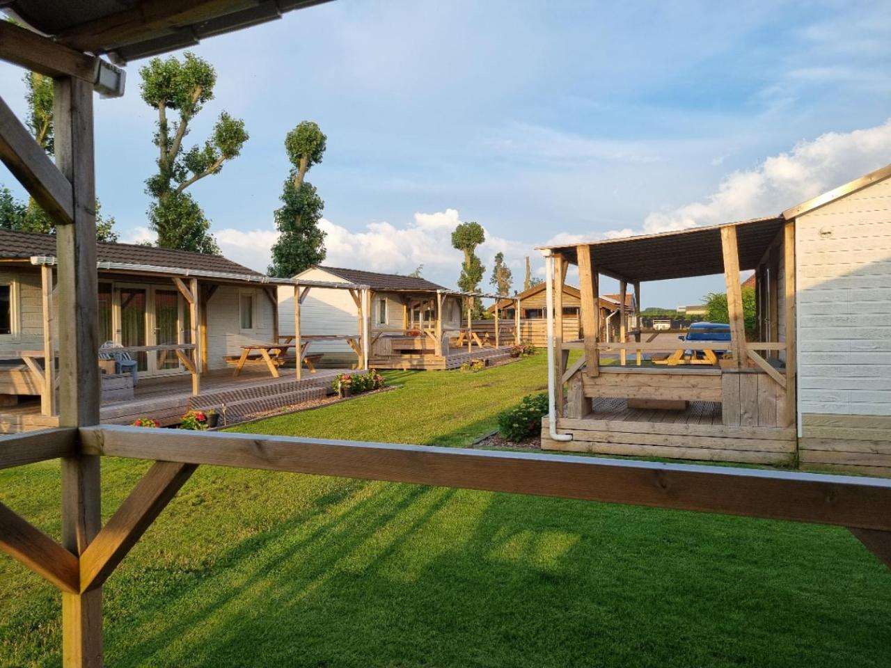 Camping De Tulpenweide Breezand Kültér fotó