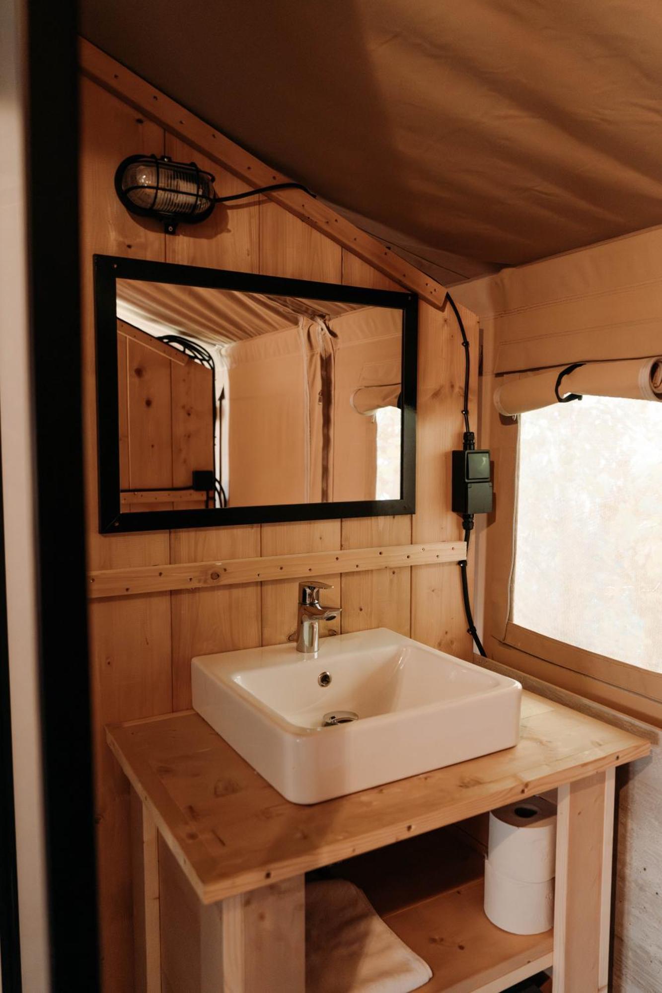 Camping De Tulpenweide Breezand Szoba fotó
