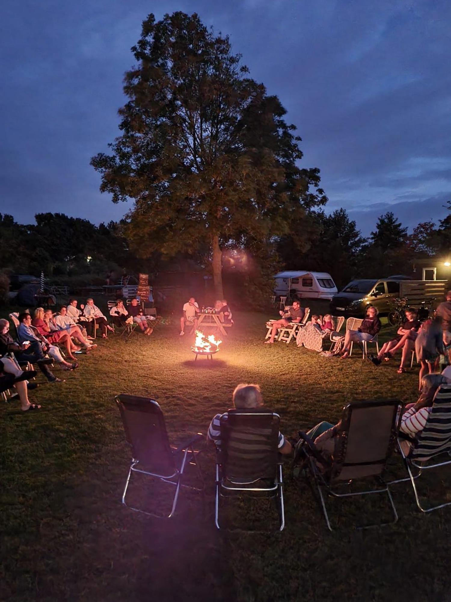 Camping De Tulpenweide Breezand Kültér fotó